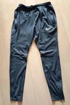 Nike ドライフィット ランニングパンツ Sサイズ　グレー