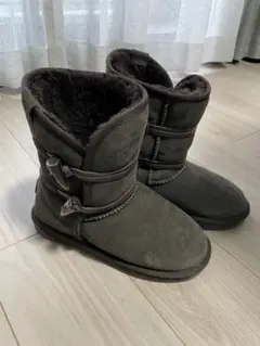 Item thumbnail for item 8f8e55a7-6741-4da5-a9f8-2ccae29f6e8c