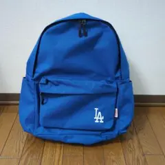 青いリュック LA VI ロゴ付き