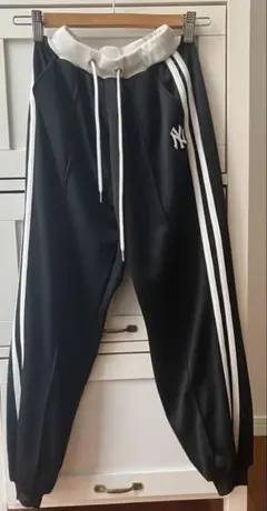 しまむら　GENUINE MERCHANDISE MLB キッズパンツ　150