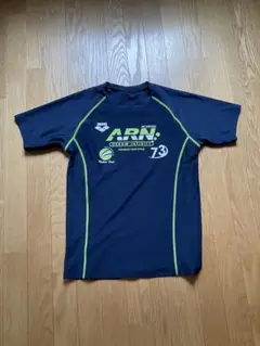 arena ラッシュガード