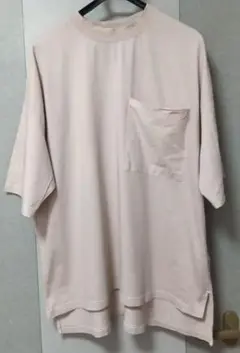 【NIKO AND...】ベージュ 左胸ポケット Tシャツ　Мサイズ
