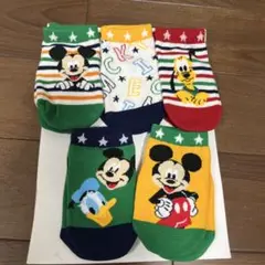 新品未使用！ ディズニーキャラクターの靴下5足セットです♪