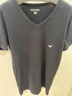 EMPORIO ARMANI 黒 Vネックシャツ