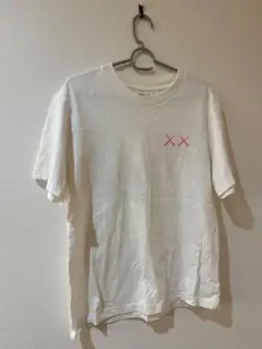 ユニクロ UT カウズ　白　M