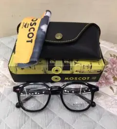 MOSCOT ラウンドフレームメガネ ブラック46