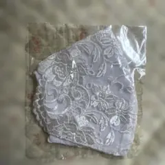 リネン ホワイト マスクケース 花柄刺繍