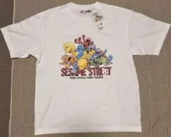 ユニクロ　セサミストリートコラボTシャツ　ユニクロ　Lサイズ　タグ付き新品
