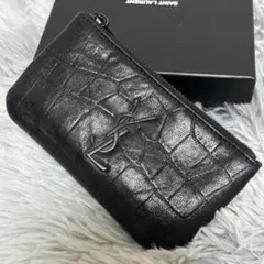 極美品✨箱付き　サンローラン　ysl キーケース　クロコ　カサンドラ　アイボリー 極美品✨箱付き サンローラン ysl キーケース クロコ カサンドラ