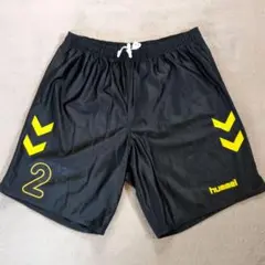 hummel 黒 ショートパンツ