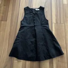 黒いノースリーブフレアワンピース　ジャンパスカート　フォーマル