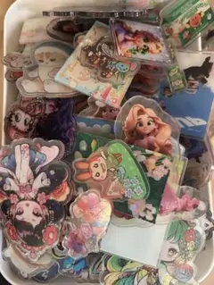 激安！アクリルパーツ　ランダム１００g
