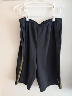 kaepa 黒ショートパンツ サイドライン　4L