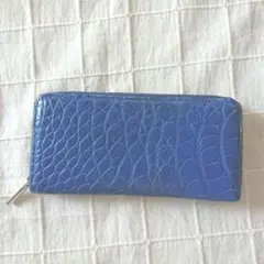 青いレザー 長財布