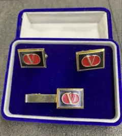 ヴァレンティノ カフス＆ネクタイピンセット Vロゴ ゴールド 箱付き　OD15