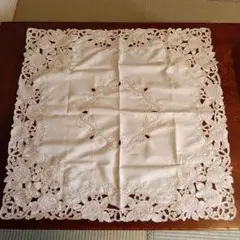 アイボリー 花柄刺繍 テーブルクロス