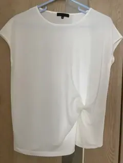 【iCB】美品ホワイト 半袖 シャツ ねじりデザインSサイズ
