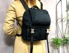かわいい 美品 PRADA V153 リュック ナイロン 三角ロゴ ブラック