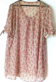 レディース専用　ベージュ色花柄ポリエステル100%半袖ブラウス　2XL（3L）◆