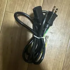 dell XPS 8920 の電源ケーブル一本