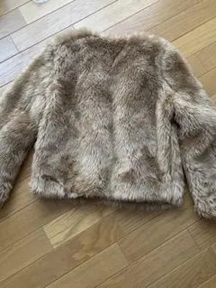ベージュ 合成ファー ショートコート