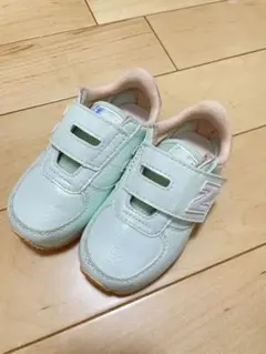 ニューバランス　IV220 14センチ