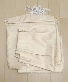 ニトリ　カーテン　アルノー　クリーム色 ライトベージュ 100✕200cm✕2枚