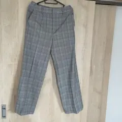 ホワイトジョーラ　パンツ