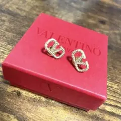 ピアス バァレンティノ