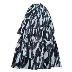 ポリーヌブロー　ロングワンピース　ティアード　フロウライン