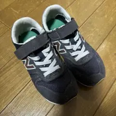 ニューバランス　19cm スニーカー