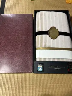 Gloria Collection クリーム色ブランケット　シーツ
