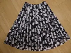 匿名配送 アンデミュウ スカート はり感素材 ブラック&ホワイト
