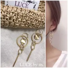 Item thumbnail for item 5e66bdc8-d6c7-45b4-a99b-f0c513dfe28d