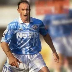 サッカー代表選手。
