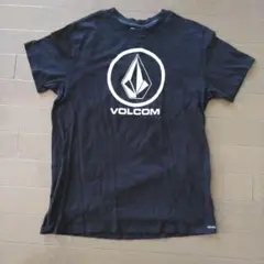 VOLCOM ブラック Tシャツ
