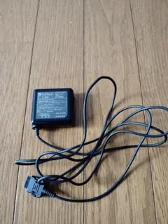 ソフトバンク　ACアダプタ ZTDAA1 SoftBank