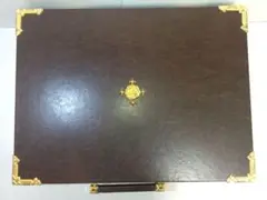 Item thumbnail for item 3dfa3c2e-3db3-496d-88c2-2c8a760bb213