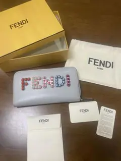 【美品】FENDI フェンディ 長財布 スタッズ