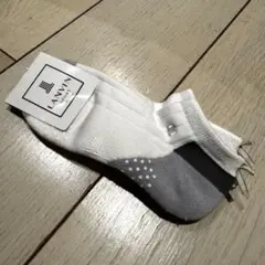 LANVIN 滑り止め付きソックス ホワイト/グレー　新品タグ付き