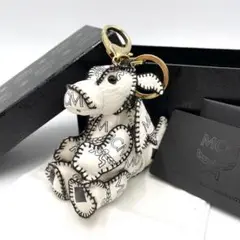 未使用 MCM ドラゴン チャーム キーホルダー 日本未発売 ホワイト レザー