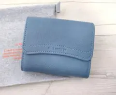 イルビゾンテ 折り財布 【ライトブルー(くすみブルー)】レディース