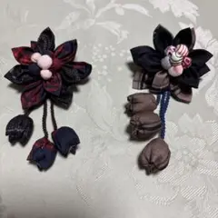 花の形状の布製ブローチ2点セット