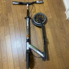 Frenzy キックボード 折りたたみ式 シルバー