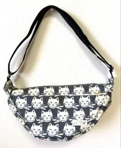 【わけあり】ボディーバック　ハンドメイド　ラウンドバッグ　ねこ柄　動物柄　猫