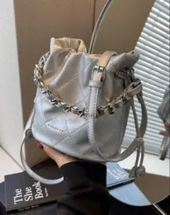 DOURRITA シルバー キルティング2way巾着バッグ
