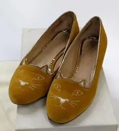 Charlotte Olympia パンプス