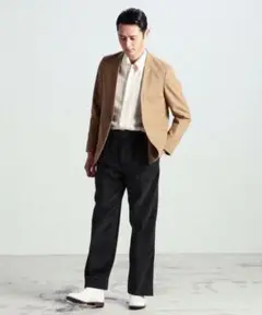 Item thumbnail for item e48bf596-10dc-46a7-987e-7cc4a56000a1