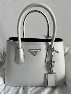 PRADAバッグ