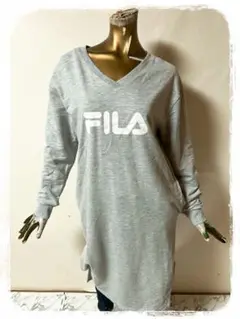 ☘️T18077☘️FILA 長袖 Vネック ワンピース M